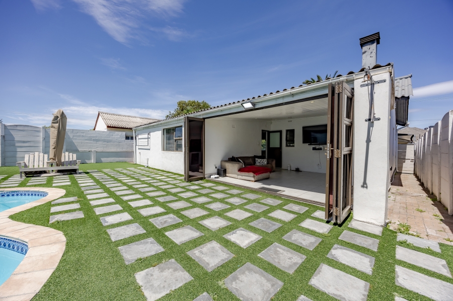 3 Bedroom Property for Sale in Avondale Western Cape